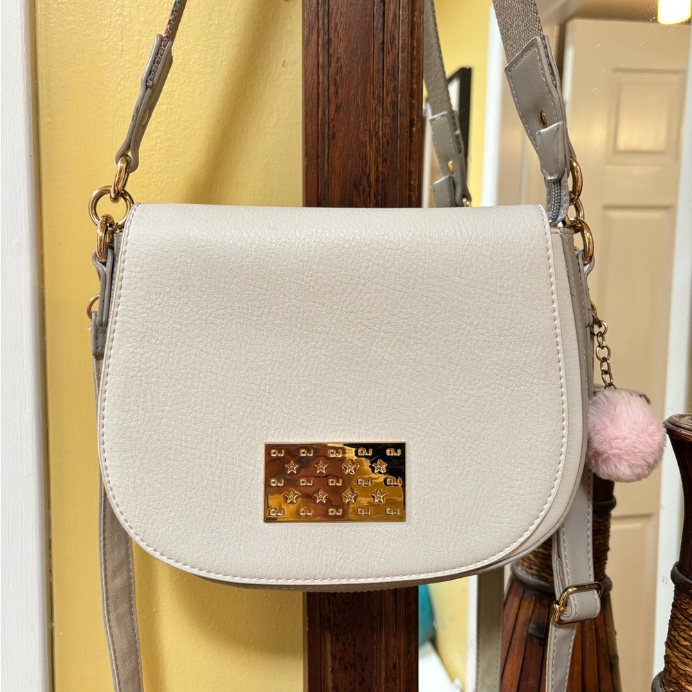 David Jones Elegant Crossbody Bag with Gold Detail